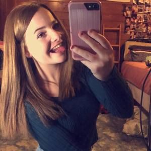 Meet your Posher, Arissa